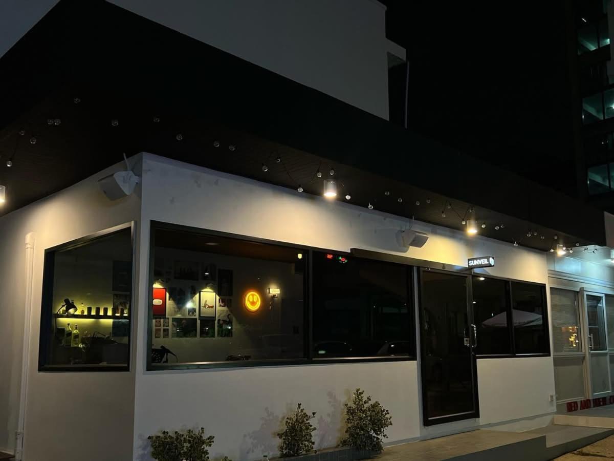 Bordin Hotel Ubon Ratchathani Bagian luar foto