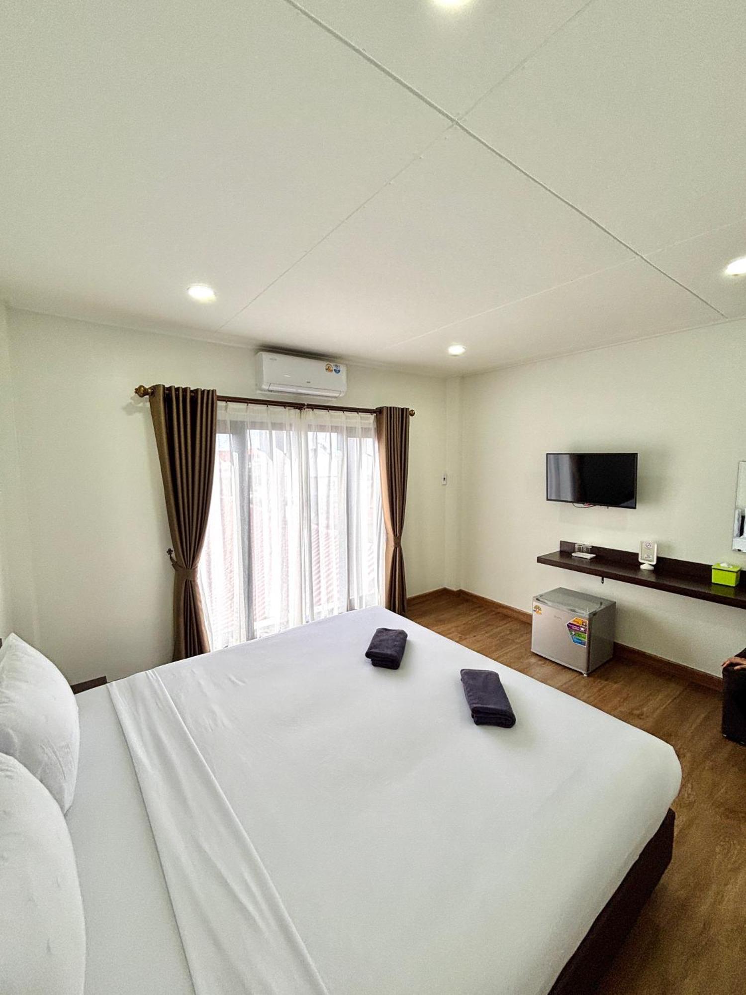Bordin Hotel Ubon Ratchathani Bagian luar foto