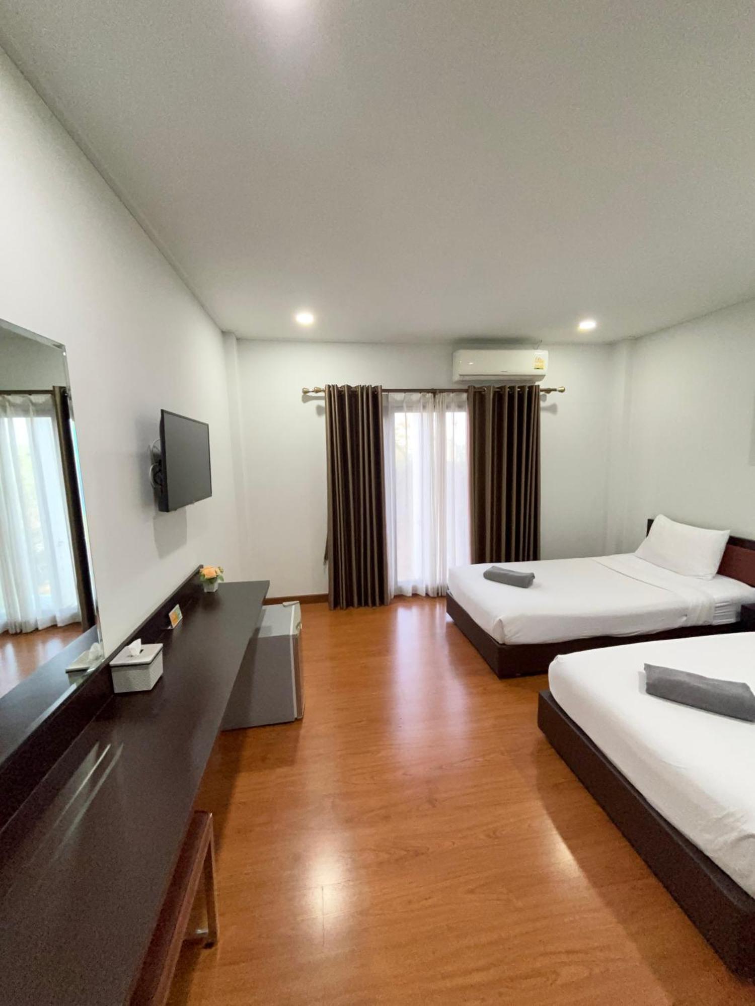 Bordin Hotel Ubon Ratchathani Bagian luar foto