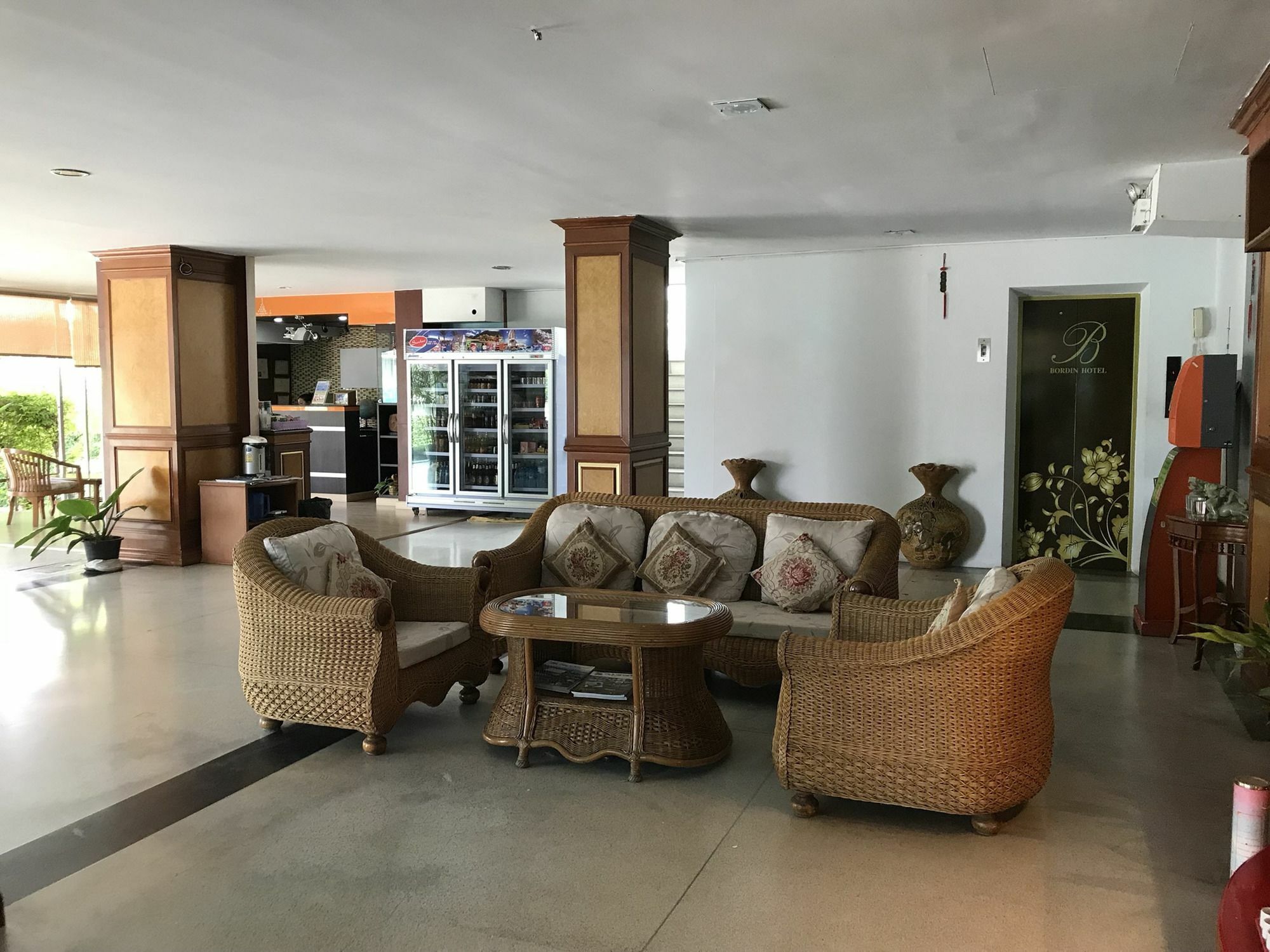Bordin Hotel Ubon Ratchathani Bagian luar foto