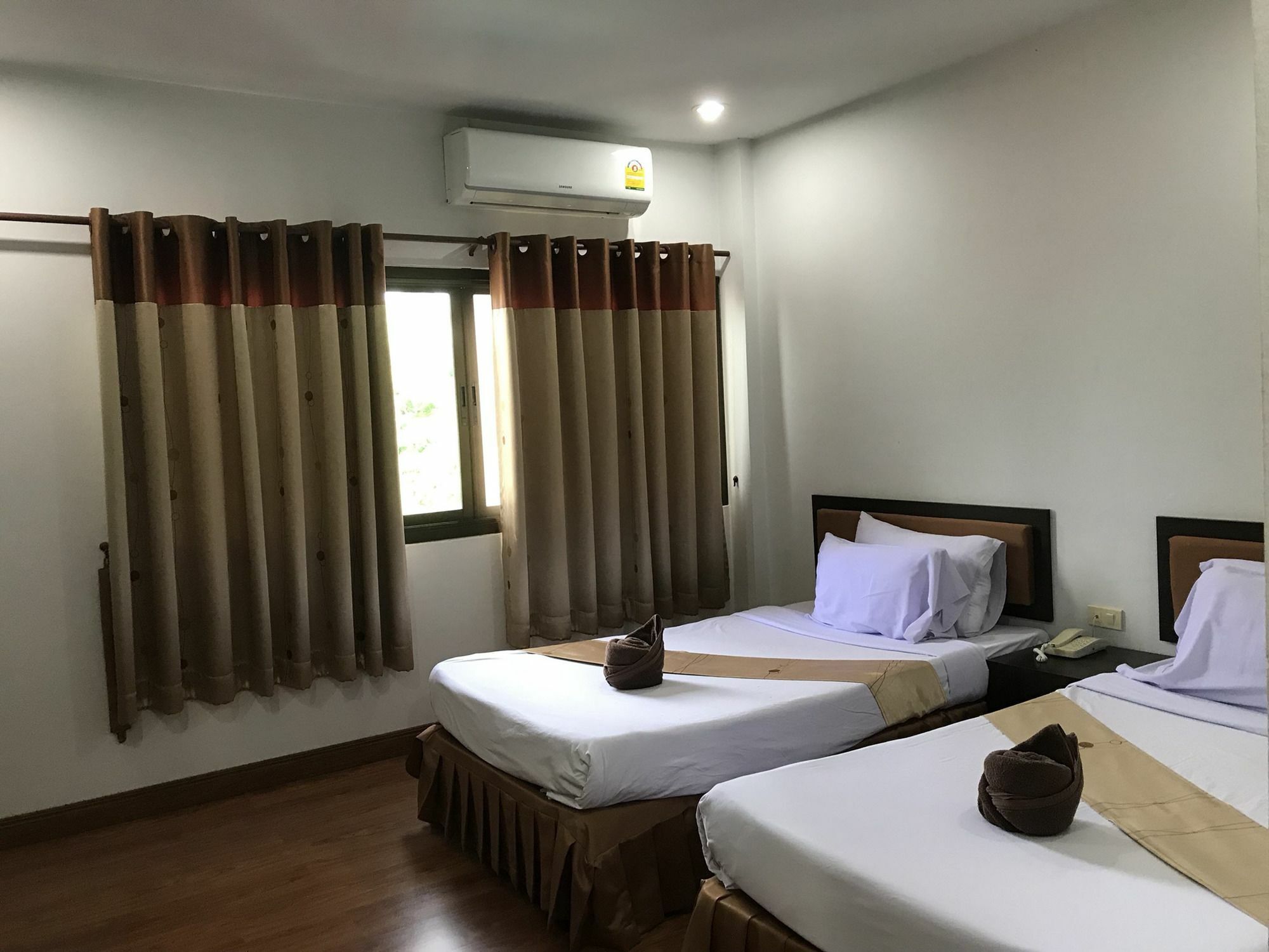 Bordin Hotel Ubon Ratchathani Bagian luar foto